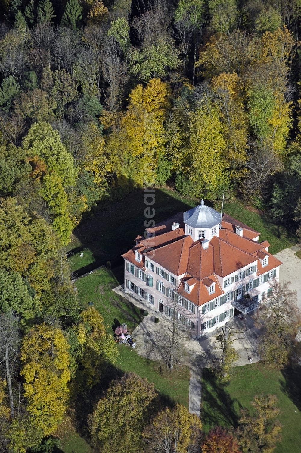 Aerial image Hechingen - Autumnal discolored vegetation view palace Lindich in Hechingen in the state Baden-Wuerttemberg, Germany