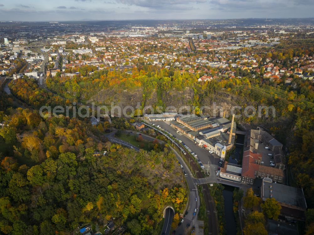 Dresden from above - Autumnal colored vegetation view of Plauenscher Grund, former Felsenkeller brewery, in Dresden in the federal state of Saxony, Germany