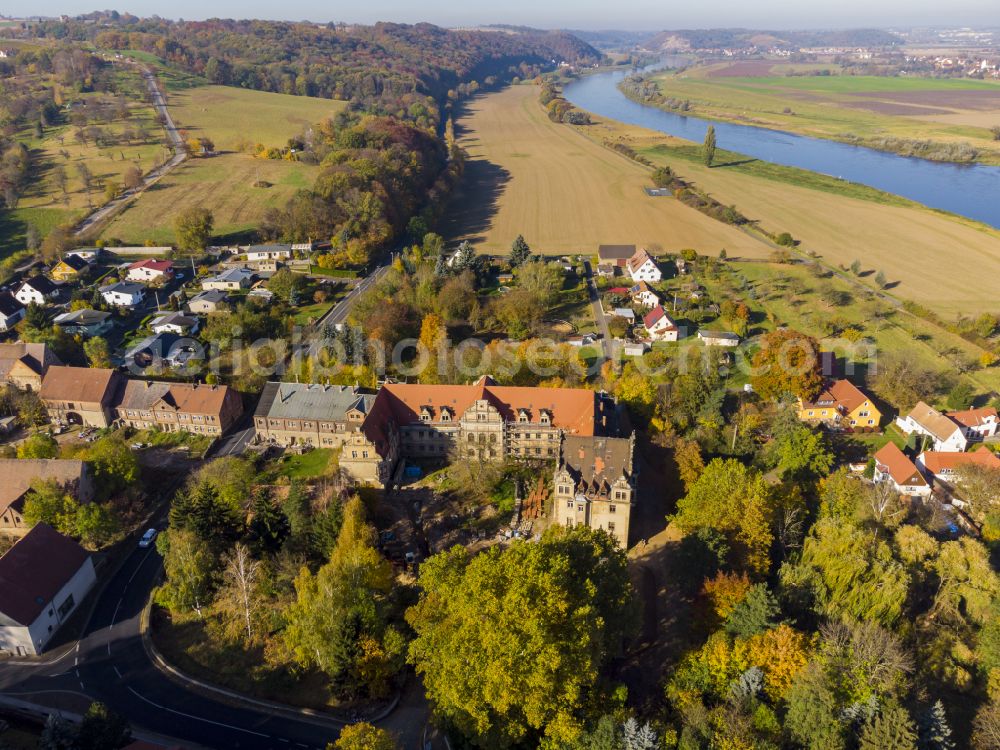 Aerial photograph Klipphausen - Autumnal colored vegetation view of Gauernitz Castle in the state of Saxony, Germany