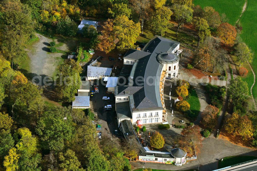 Aerial photograph Leipzig - Autumnal discolored vegetation view castle Parkschloss Agra in the Agra-Park in the district Doelitz in Leipzig in the state Saxony, Germany