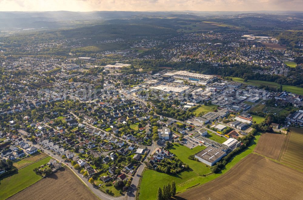 Aerial photograph Menden (Sauerland) - Autumnal discolored vegetation view city view on down town in Menden (Sauerland) in the state North Rhine-Westphalia, Germany