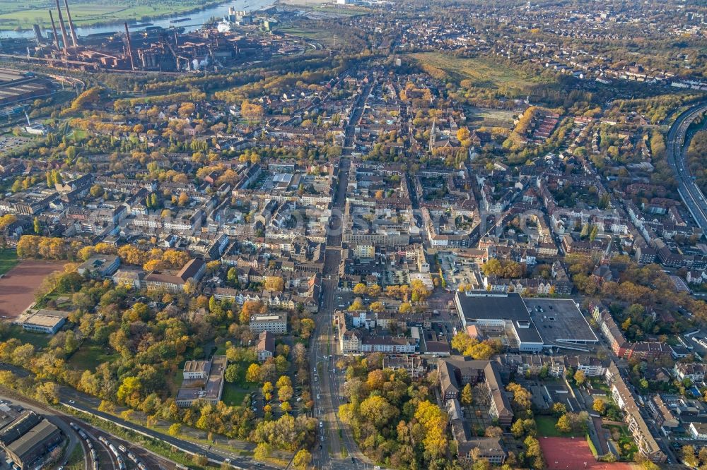 Aerial photograph Duisburg - Autumnal discolored vegetation view city view of the district Marxloh along Weseler Strasse in the district Hamborn in Duisburg in the state North Rhine-Westphalia, Germany