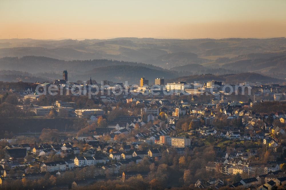 Aerial photograph Lüdenscheid - Autumnal discolored vegetation view The city center in the downtown area in Luedenscheid in the state North Rhine-Westphalia, Germany