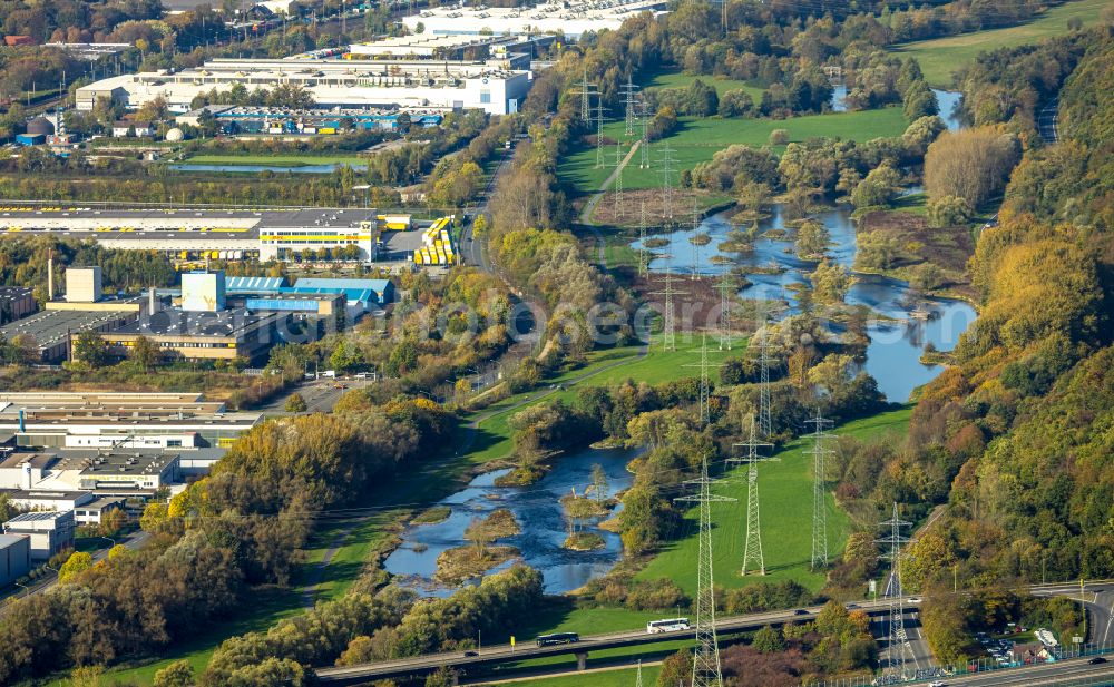 Hagen from the bird's eye view: Autumnal discolored vegetation view riparian zones on the course of the river of Lenne in Hagen at Ruhrgebiet in the state North Rhine-Westphalia, Germany