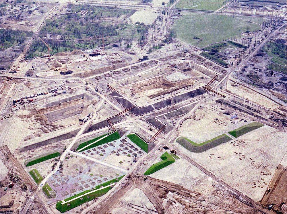 Potsdam from above - Herrichtung des BUGA - Geländes auf dem ehem. russ. Kasernengelände am Bornstadter Feld in Potsdam.