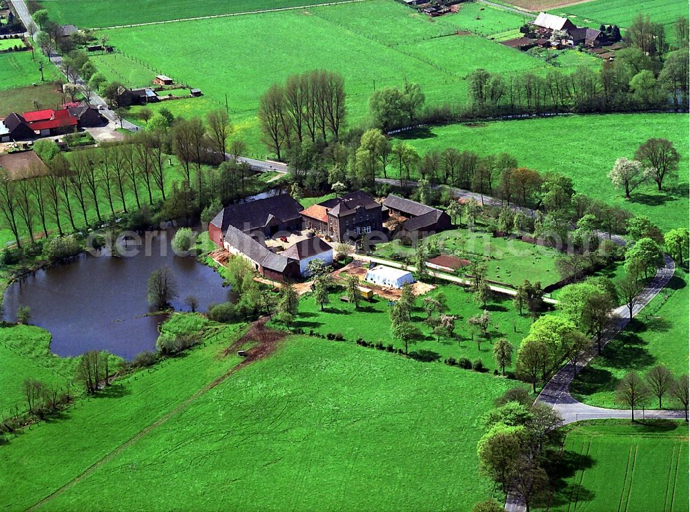 Kamp-Lintfort from above - The house break Frohnebruch, a former knight seat and today Biolandhof in Kamp-Lintfort in the state of North Rhine-Westphalia