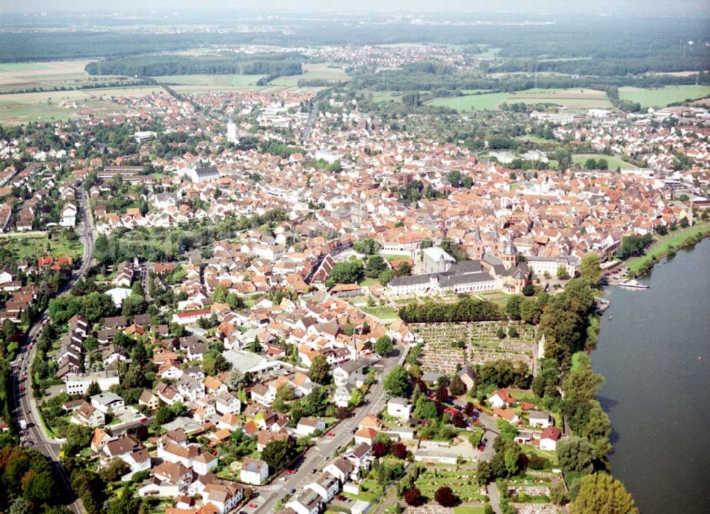 Seligenstädt from above - 07.09.2002 Hessen Kloster Seligenstädt und Stadt-Zentrum Seligenstädt in Hessen