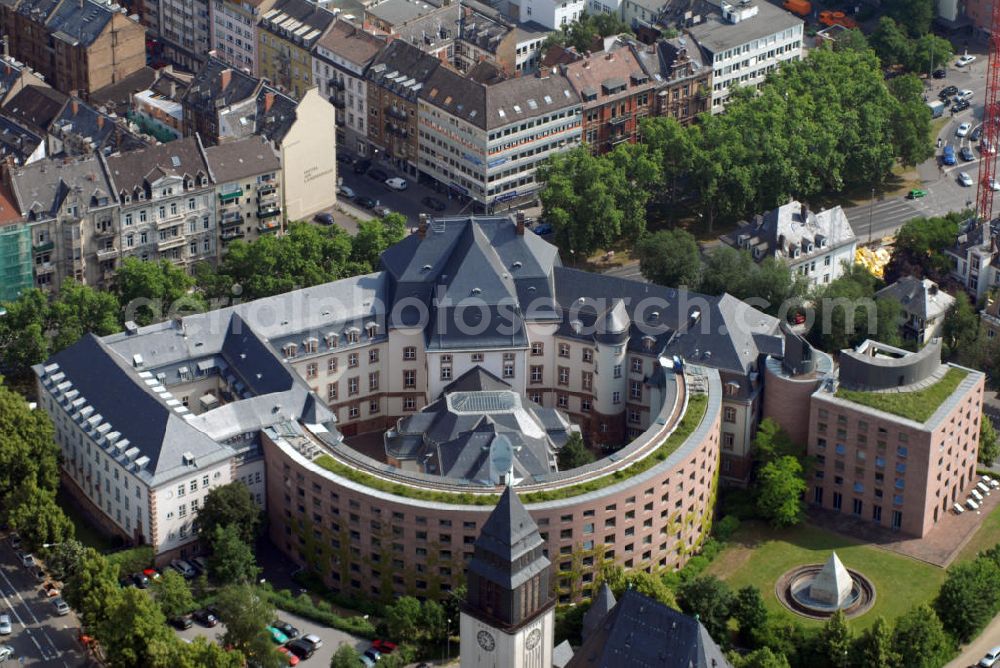 Wiesbaden from the bird's eye view: Blick auf das ehem. Landeshaus Wiesbaden und heutiger Sitz des Hessisches Ministerium für Wirtschaft, Verkehr und Landesentwicklung. Das Landeshaus in Wiesbaden ist ein 1903 bis 1907 von Friedrich Werz und Paul Huber errichtetes neobarockes Bauwerk. Im Landeshaus saßen seit Sommer 1934 die Schreibtischtäter der Euthanasie, das Amt für Erb- und Rassenpflege. Seit 1949 ist hier das Hessische Ministerium für Wirtschaft, Verkehr und Landesentwicklung beherbergt. Kontakt: Kaiser-Friedrich-Ring 75, 65185 Wiesbaden, Tel.: 0611-815-0, Fax: 0611-815-2225, poststelle@hmwvl.hessen.de