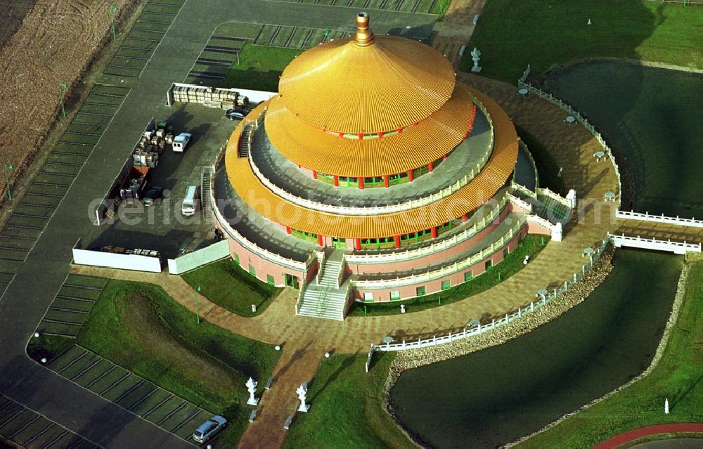 Aerial image Hohen Neuendorf / Brandenburg - Himmelspagode (größtes europäisches Chinarestaurant) an der Oranienburger Straße 3 in 16540 Hohen Neuendorf. (Tel.: 03303-21270)