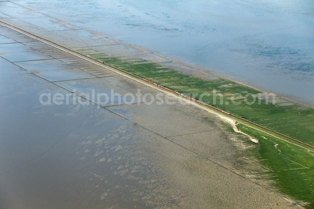 Sylt from the bird's eye view: Hindenburgdamm to the Island of Sylt in the state schleswig-Holstein