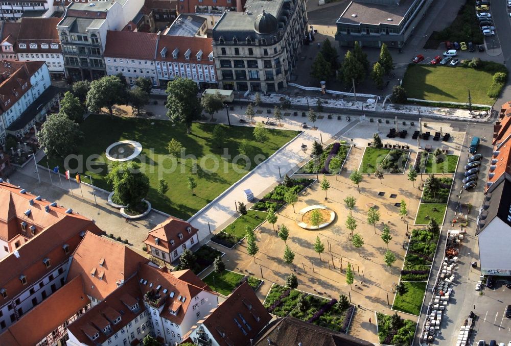 Aerial image Erfurt - In the old town of Erfurt in Thuringia is located in the Government Street Park Deer Park. Of the total area is a part of a historical garden, the other part was added later