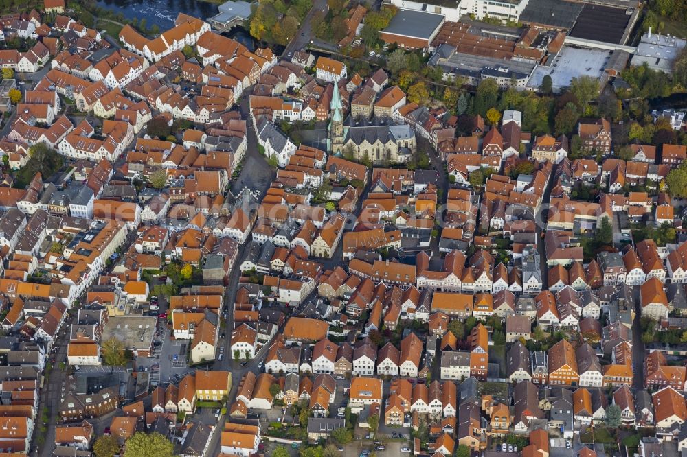 Aerial photograph Warendorf - Historic Old Town Market Square and St. Lawrence Church in Warendorf in North Rhine-Westphalia