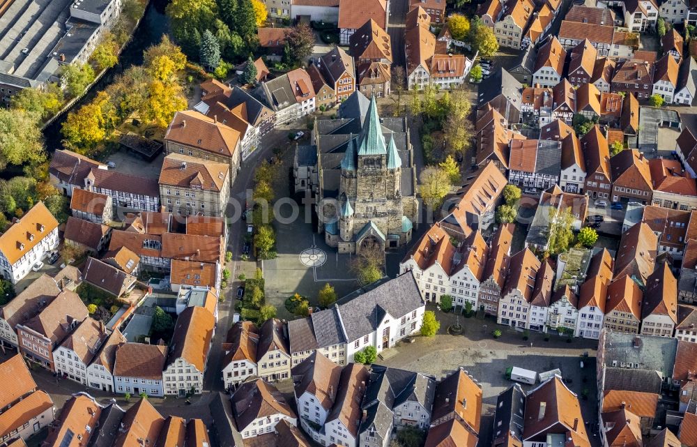 Aerial photograph Warendorf - Historic Old Town Market Square and St. Lawrence Church in Warendorf in North Rhine-Westphalia