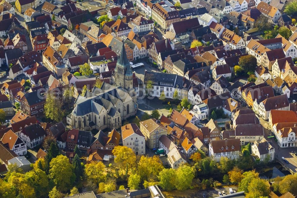 Aerial photograph Warendorf - Historic Old Town Market Square and St. Lawrence Church in Warendorf in North Rhine-Westphalia