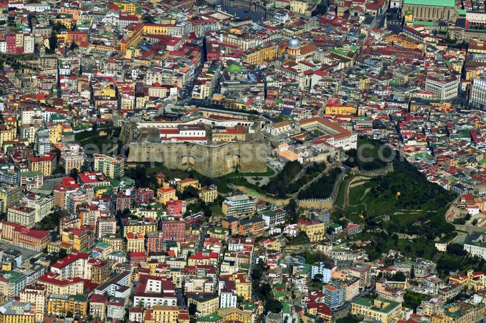 Neapel from the bird's eye view: Cityscape of the historic center of Naples, Italy. In the inner parts of the city there are plenty of historical buildings and cultural monuments, 1995, the entire town declared a UNESCO World Heritage Site