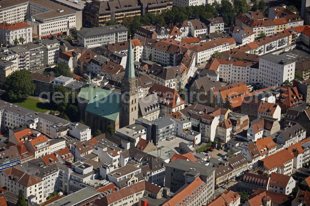 Bielefeld from the bird's eye view: Blick auf die historische Altstadt und die Altstädter Nicolaikirche in Bielefeld. Look at the historic centre and the Nicolai Church in Bielefeld.