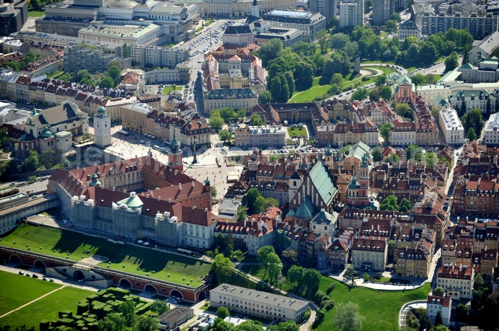 Warschau from above - Warsaw's Old Town in the Masovian Voivodeship is situated on the Vistula River and is a UNESCO World Heritage Site