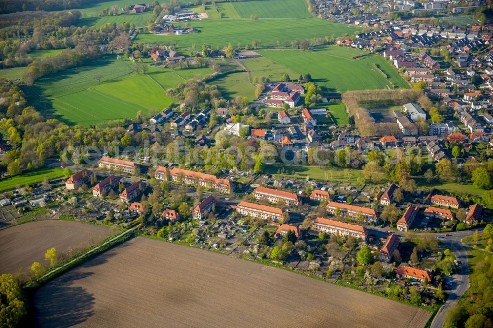 Hamm from above - Historical mining workers settlement and residential area Vogelsang in the Heessen part of Hamm in the state of North Rhine-Westphalia