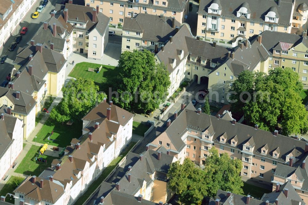 Aerial photograph Augsburg - Historic residential estate with green spaces in the South of the Oberhausen part of Augsburg in the state of Bavaria