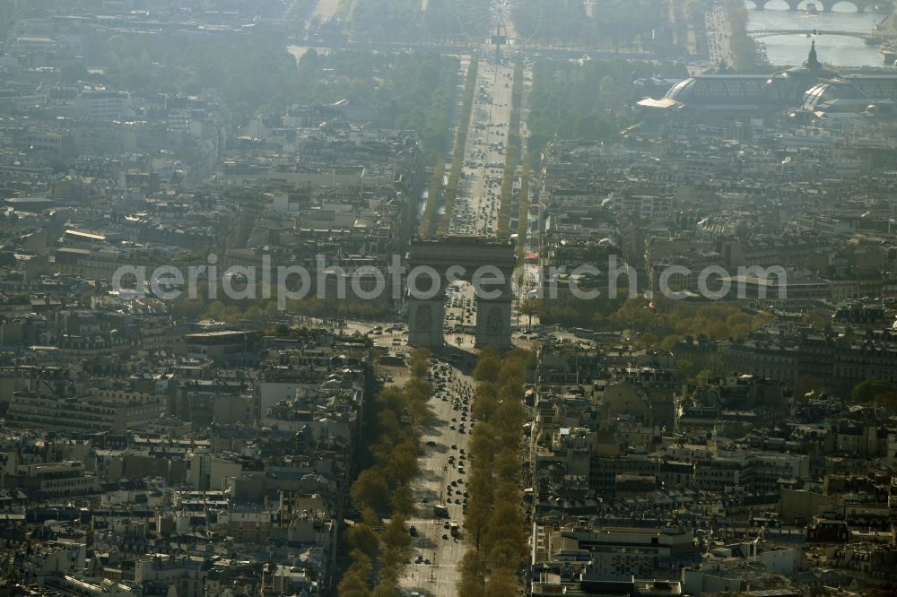 Aerial image Paris - Historic building and landmark Arc de Triomphe on Place Charles de Gaulle in Paris in Ile-de-France, France