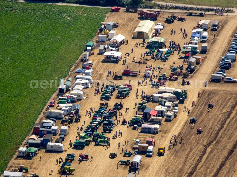 Düsseldorf from above - Historic harvest festival with tractor meeting of the tractor friends in Dusseldorf-Angermund in North Rhine-Westphalia