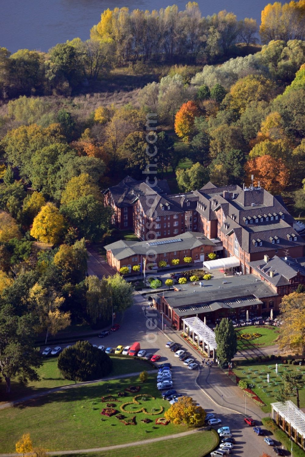 Magdeburg from the bird's eye view: View of the historix Herrenkrug Parkhotel at the Elbe in Magdeburg in the state Saxony-Anhalt