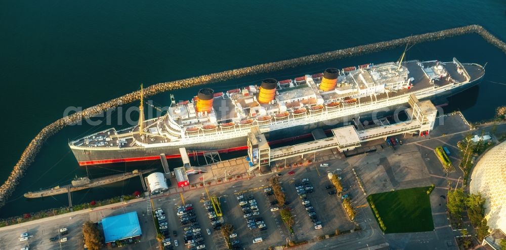 Long Beach from the bird's eye view: Historic cruise and passenger ship (a Hotel today) The Queen Mary in Long Beach in California, USA