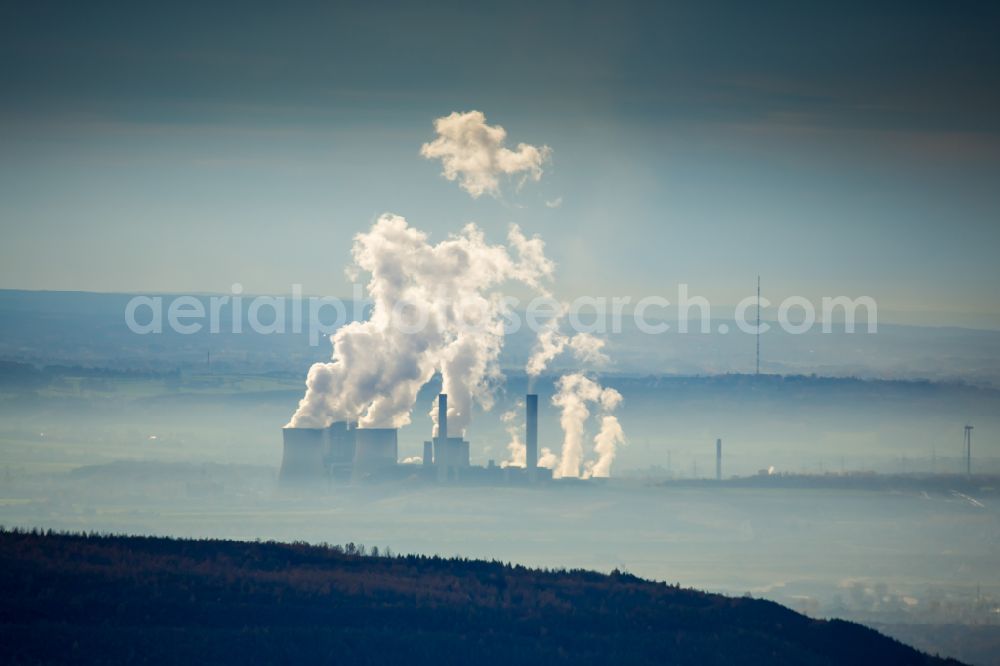 Aerial photograph Grevenbroich - Building and hall construction of the HKW combined heat and power plant and coal-fired power plant RWE Power AG in the district Frimmersdorf in Grevenbroich in the state North Rhine-Westphalia, Germany