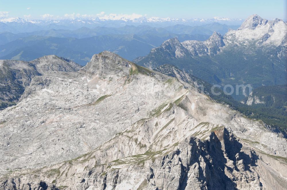 Aerial photograph Weißbach bei Lofen - Alpenmassiv Hocheisspitz am Nationalpark Berchtesgaden.