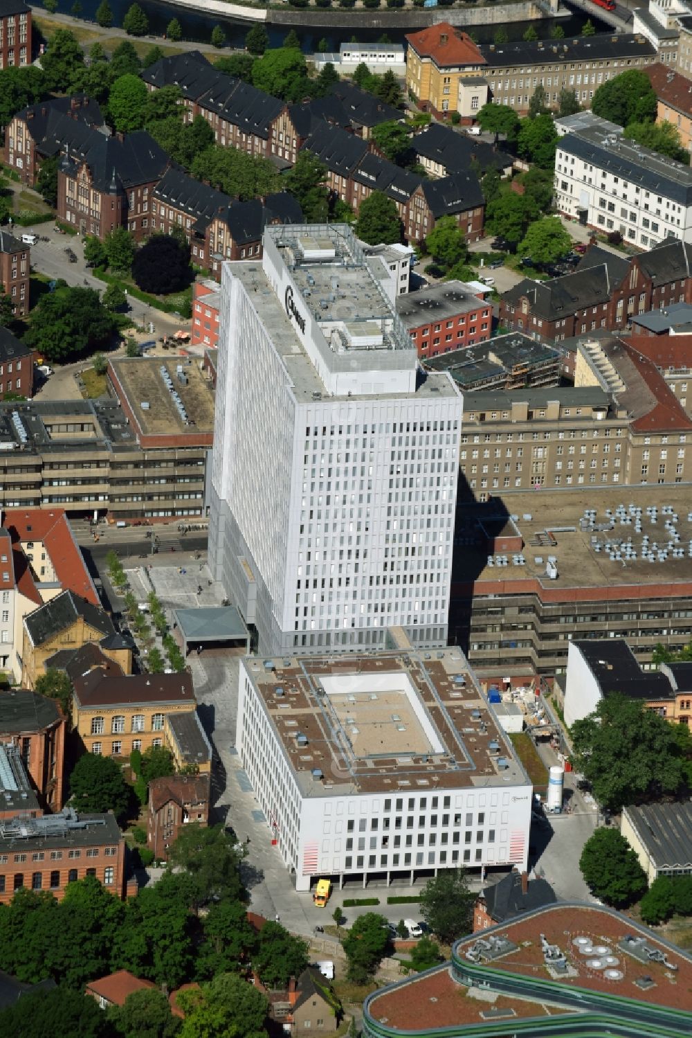 Berlin from above - High house of the bed tower at the University Hospital Charité Campus Mitte (CCM) in the district of Mitte in Berlin