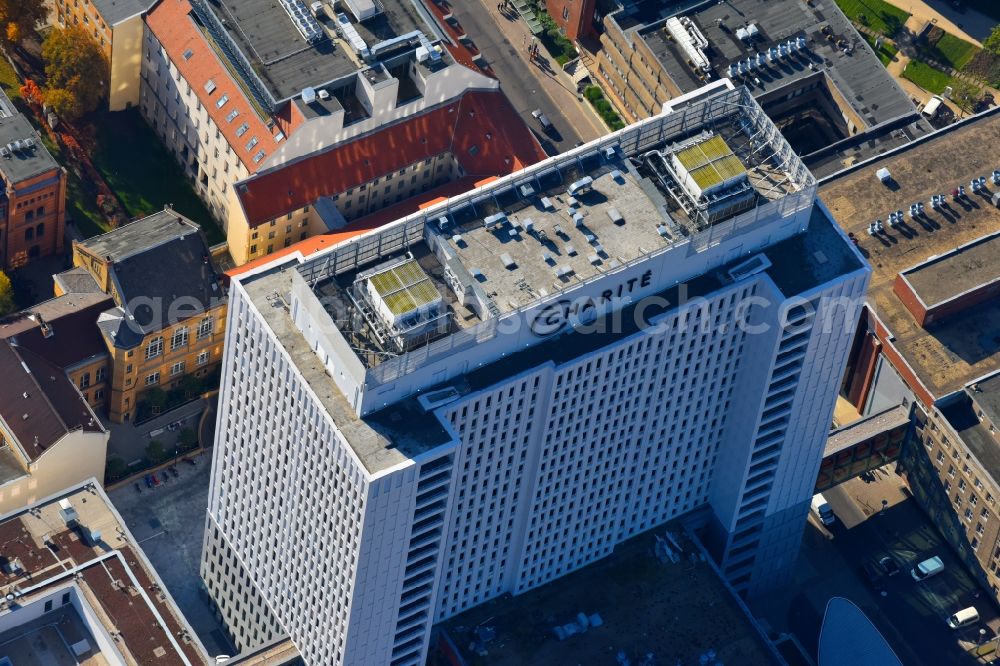 Berlin from the bird's eye view: High house of the bed tower at the University Hospital Charité Campus Mitte (CCM) in the district of Mitte in Berlin