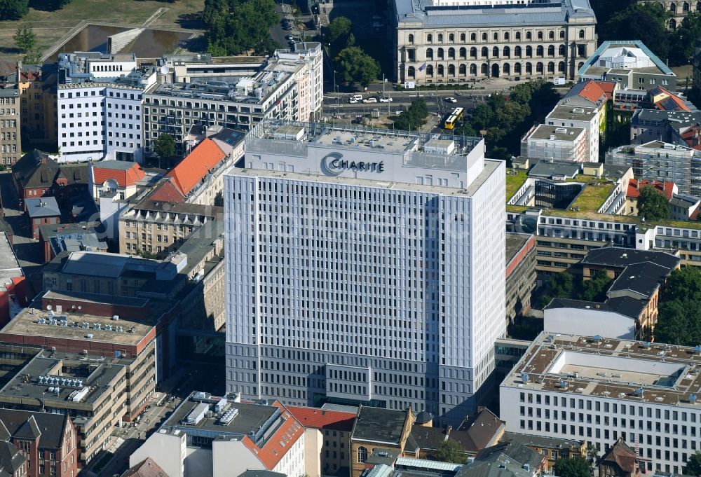 Berlin from the bird's eye view: High house of the bed tower at the University Hospital Charité Campus Mitte (CCM) in the district of Mitte in Berlin