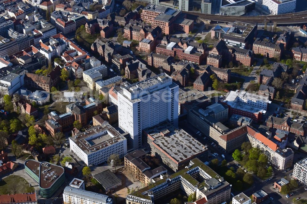 Berlin from the bird's eye view: High house of the bed tower at the University Hospital Charité Campus Mitte (CCM) in the district of Mitte in Berlin