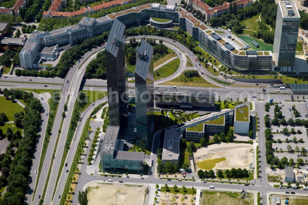 Aerial image München - „ HighLight Towers “ office building in Munich