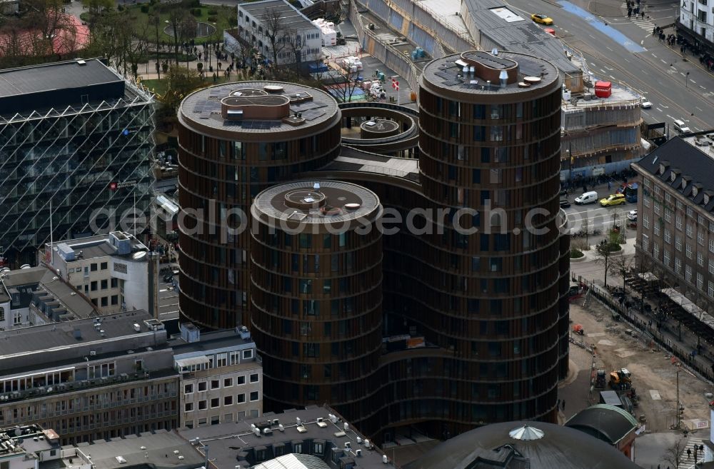 Kopenhagen from the bird's eye view: High-rise ensemble of Axel Towers in Copenhagen in Region Hovedstaden, Denmark