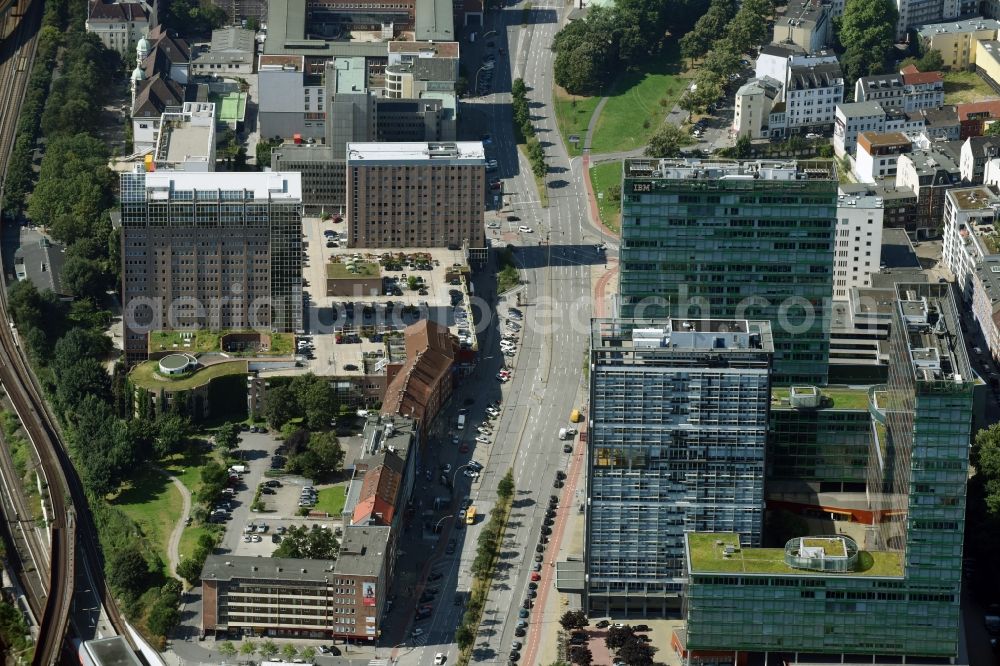 Hamburg from above - High-rise ensemble Beim Strohhause in the Saint Georg part of Hamburg. The towers include offices of IBM, TUeV SUeD Akademie GmbH and HBC a?? Hamburger Business Center City-Sued GmbH