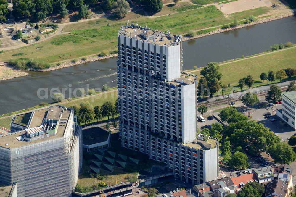 Aerial image Mannheim - High-rise ensemble of Collini Center on Cahn-Carnier-Ufer in Mannheim in the state Baden-Wuerttemberg