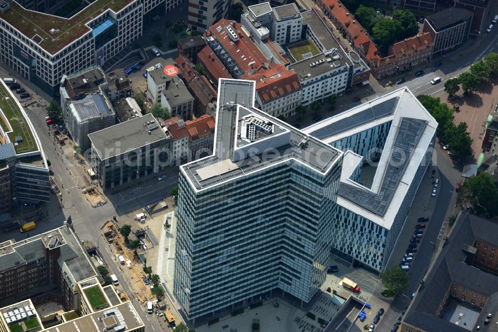 Hamburg from the bird's eye view: High-rise ensemble of Emporio-Hochhaus in the district Neustadt in Hamburg, Germany