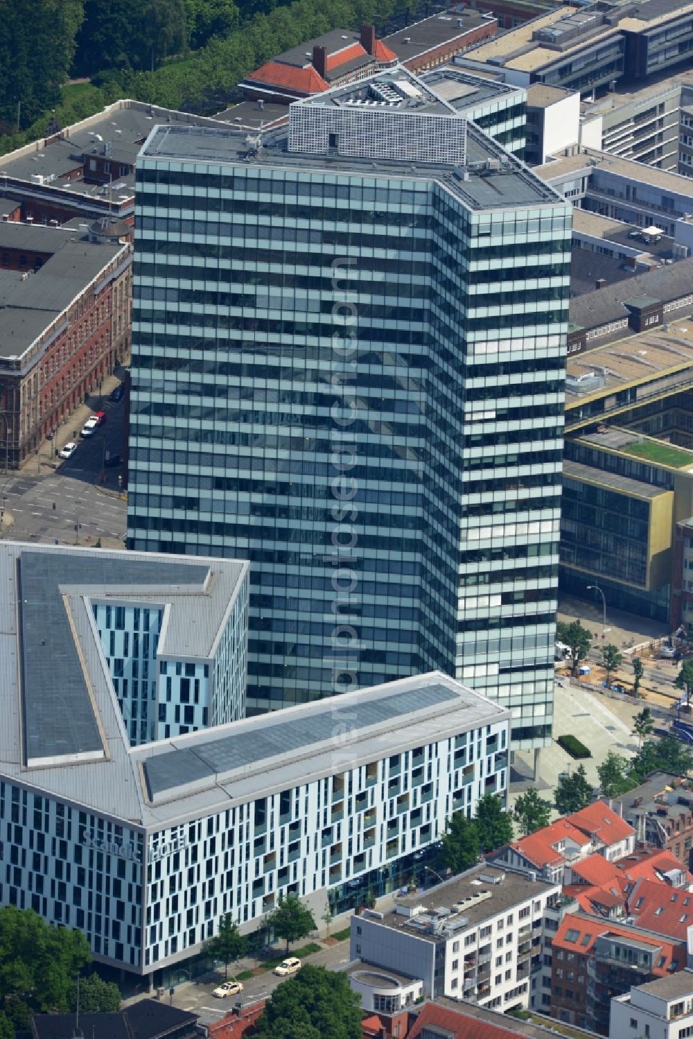 Hamburg from above - High-rise ensemble of Emporio-Hochhaus in the district Neustadt in Hamburg, Germany