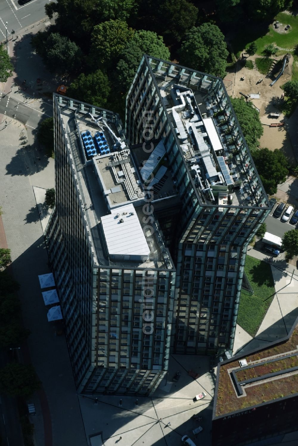 Aerial image Hamburg - Skyscraper - Ensemble - complex Dancing Towers on the Reeperbahn in Hamburg