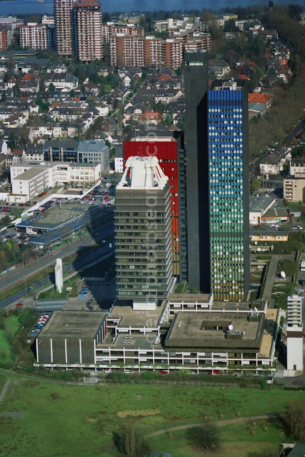 Köln from above - High-rise buildings of the ensemble of the media it Germany (DLF) and Deutsche Welle in North Rhine-Westphalia (NRW)