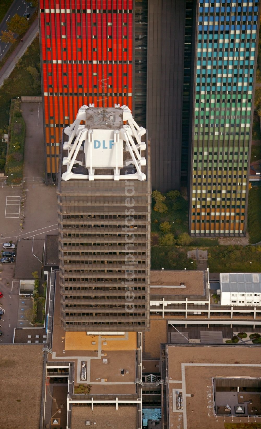 Aerial image Köln - High-rise buildings of the ensemble of the media it Germany (DLF) and Deutsche Welle in North Rhine-Westphalia (NRW)