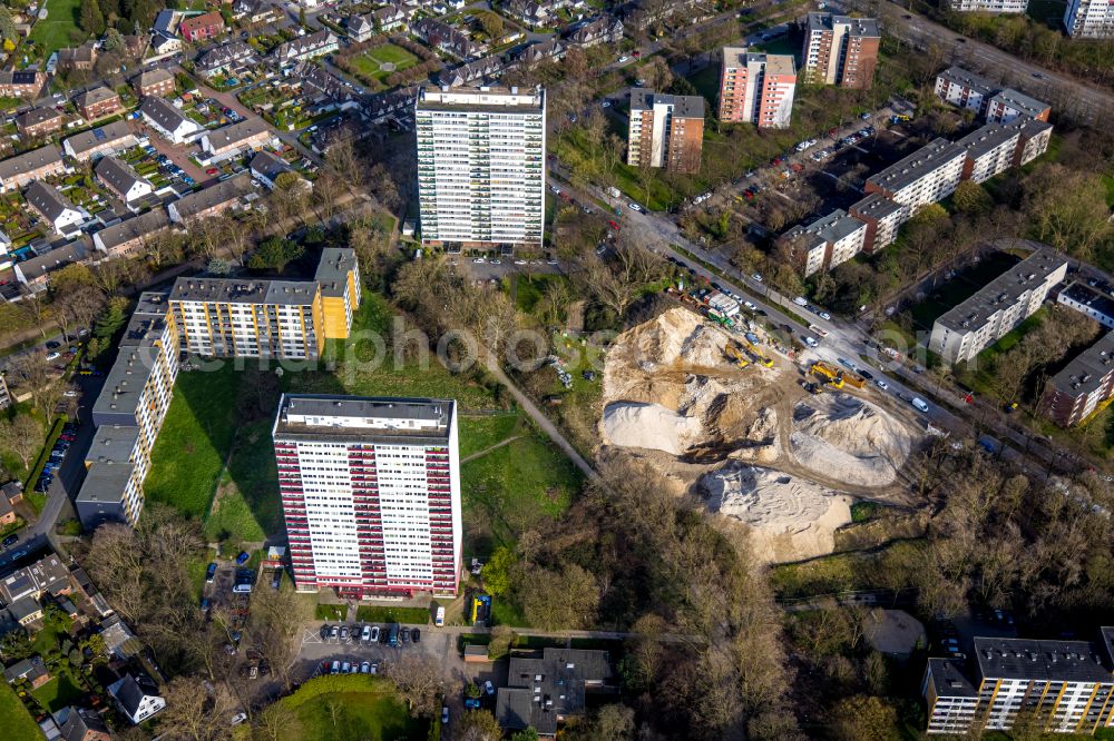 Aerial photograph Duisburg - High-rise ensemble of on street Ottostrasse in the district Hochheide in Duisburg at Ruhrgebiet in the state North Rhine-Westphalia, Germany