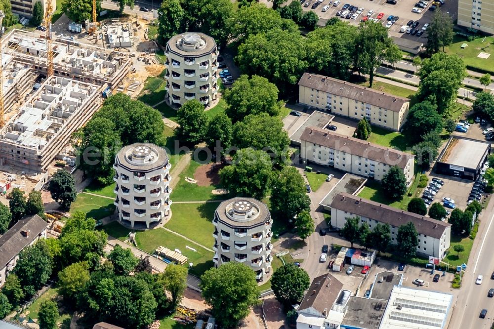 Aerial image Lahr/Schwarzwald - High-rise ensemble of Rundhochhaeuser on Kanadaring in Lahr/Schwarzwald in the state Baden-Wurttemberg, Germany