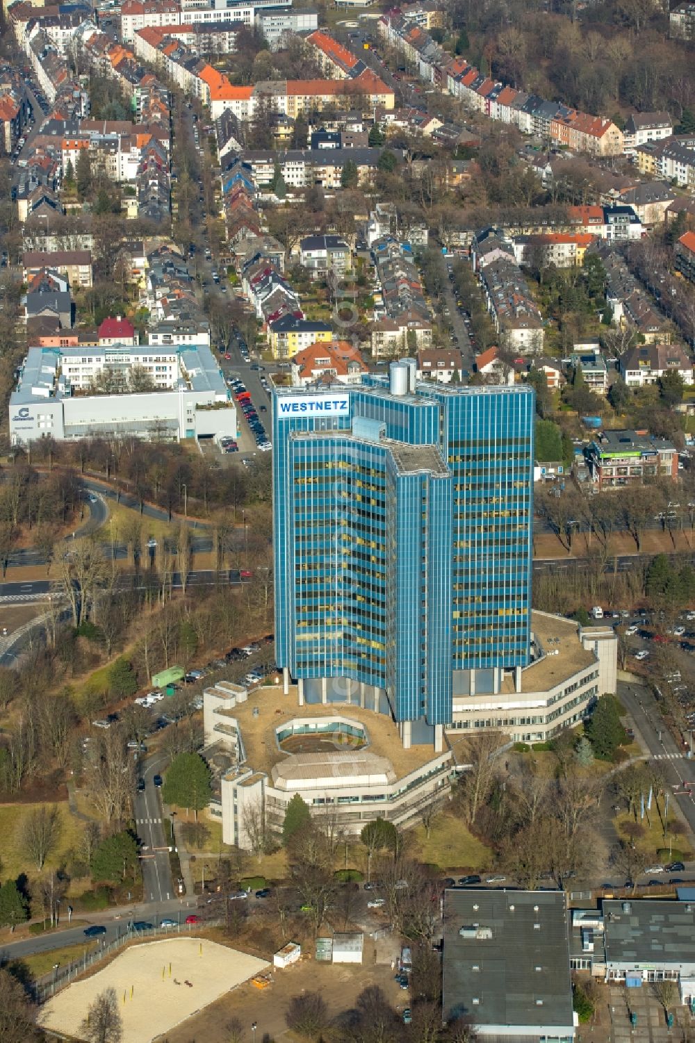 Dortmund from the bird's eye view: High-rise ensemble of Westnetz GmbH in the district Innenstadt-Ost in Dortmund in the state North Rhine-Westphalia