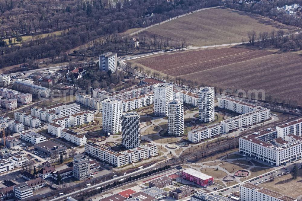 Aerial photograph München - High-rise ensemble Suedseite in the district Thalkirchen-Obersendling-Forstenried-Fuerstenried-Solln in Munich in the state Bavaria