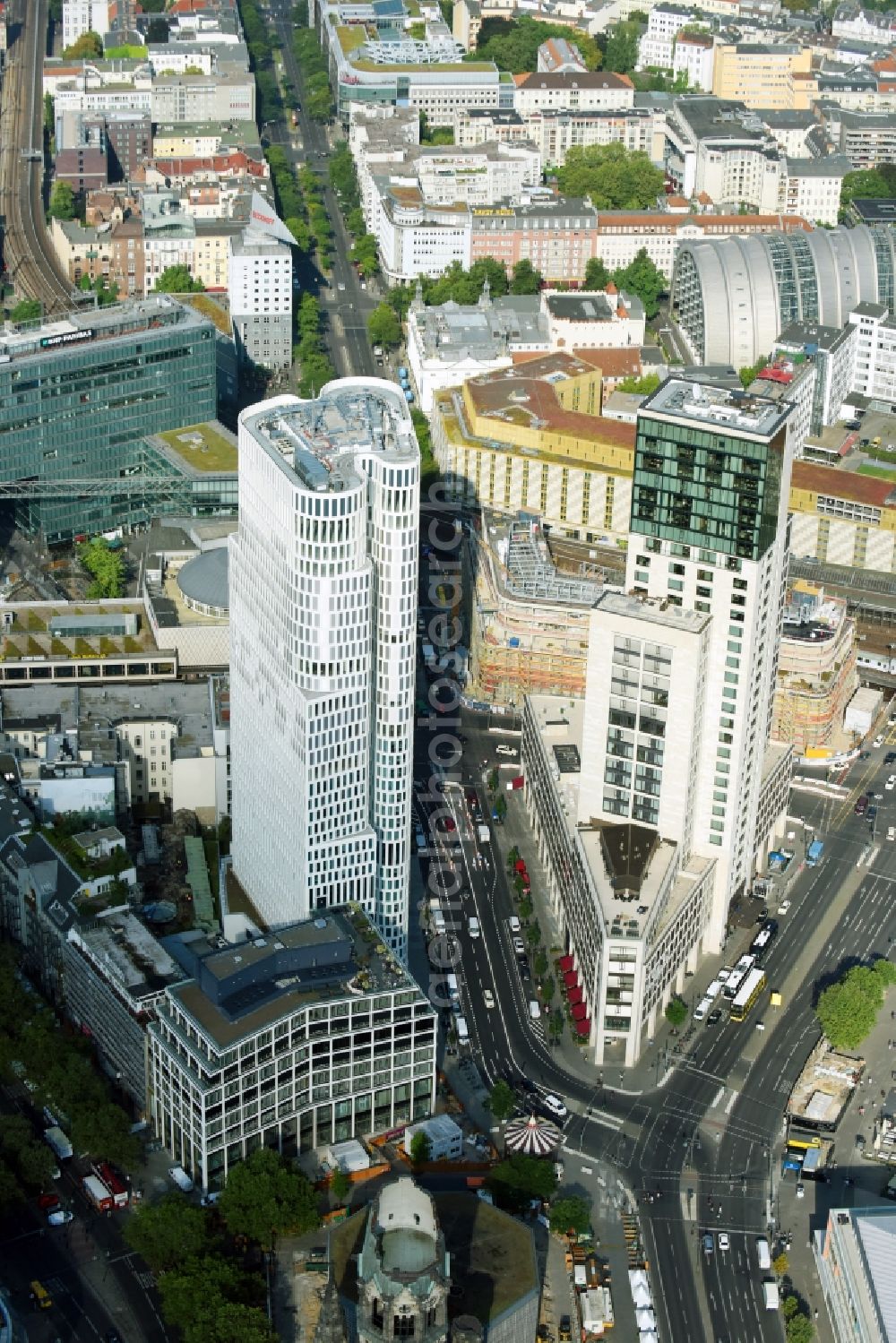 Berlin from the bird's eye view: High-rise ensemble of Zoofenster and Neubau Upper West on Joachinsthaler Strasse - Hardenbergstrasse in Ortsteil Bezirk Charlottenburg in Berlin, Germany