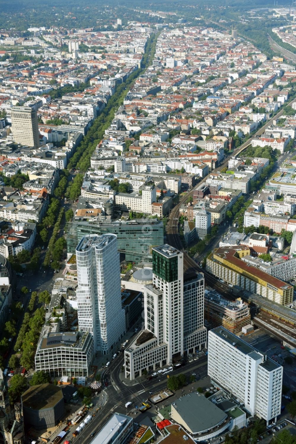 Berlin from the bird's eye view: High-rise ensemble of Zoofenster and Neubau Upper West on Joachinsthaler Strasse - Hardenbergstrasse in Ortsteil Bezirk Charlottenburg in Berlin, Germany