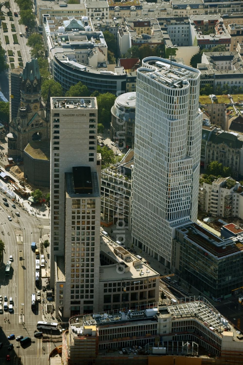 Berlin from the bird's eye view: High-rise ensemble of Zoofenster and Neubau Upper West on Joachinsthaler Strasse - Hardenbergstrasse in Ortsteil Bezirk Charlottenburg in Berlin, Germany