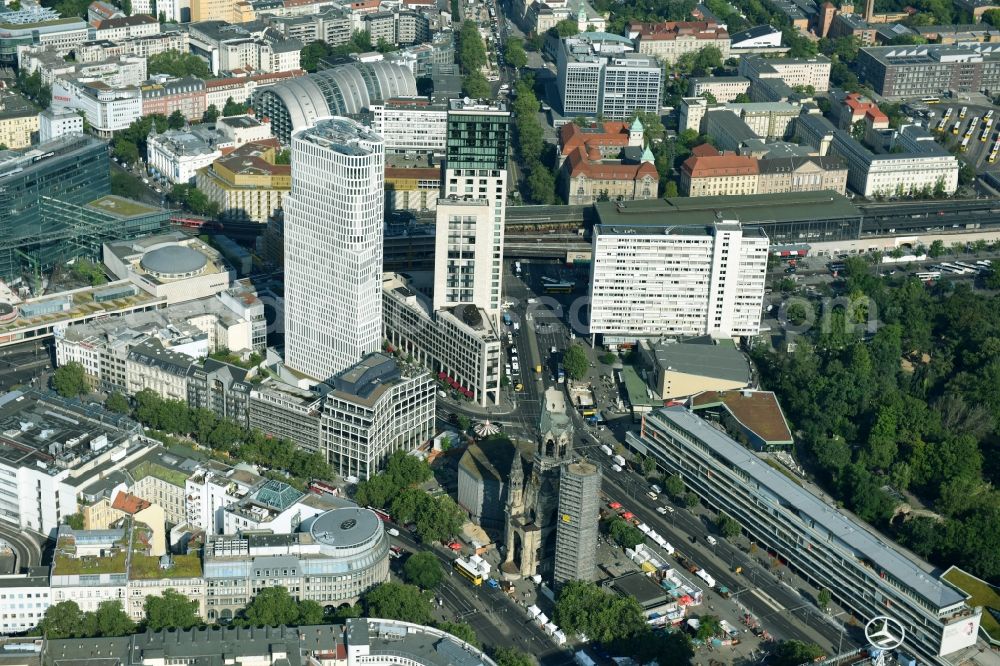 Berlin from the bird's eye view: High-rise ensemble of Zoofenster and Neubau Upper West on Joachinsthaler Strasse - Hardenbergstrasse in Ortsteil Bezirk Charlottenburg in Berlin, Germany